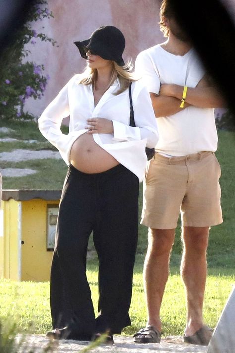 Hailey Bieber Pregnant, Gigi Hadid Pregnant, Sophia Richie, Pregnant Outfits, Celebrity Maternity Style, Trendy Maternity Outfits, Pregnant Celebrities, Sofia Richie, Pregnancy Outfits