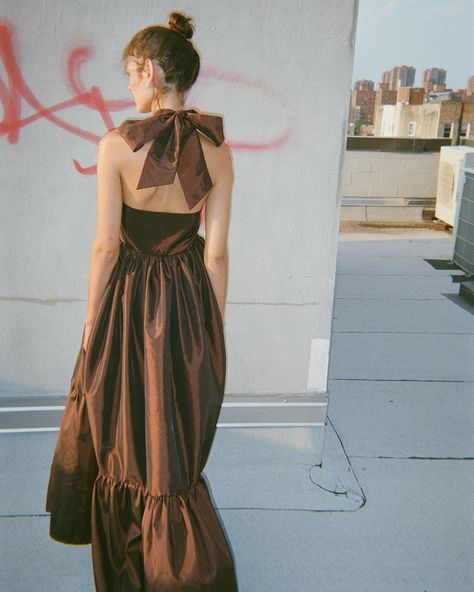 the clementine dress honey 🐻🍯🧥 Chocolate Brown Dress, Midi Wedding Dress, Fall Wedding Guest, Dress Label, Brown Wedding, Full Length Gowns, Slow Fashion Brands, Guest Attire, Taffeta Dress