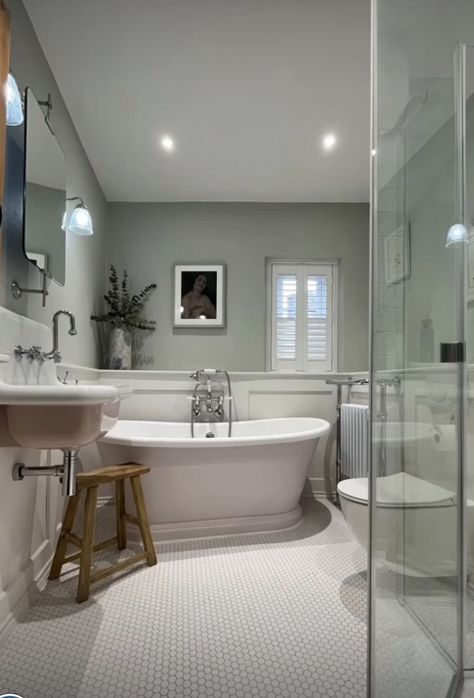 Edwardian Shower Room Ideas, Victorian Terrace House Bathroom, Victorian Ensuite, Uk Family Bathroom, Cottage Ensuite Bathroom, Cotswold Bathroom, Ensuite Lighting, Walk In Shower Victorian Bathroom, Panelled Bath