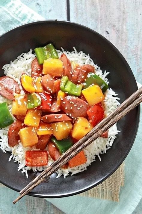 Sweet and Sour Sausage | Good Life Eats Sweet And Sour Sausage, Sweet And Sour Kielbasa, Sweet And Sour Recipes, Easy Weeknight Dinners Healthy, Healthy Meat Recipes, Sour Foods, Healthy Weeknight Dinners, Weeknight Dinner Recipes Easy, Sausage And Peppers