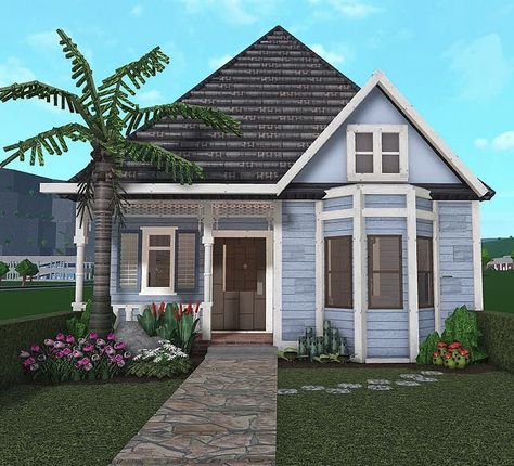 Beach House Layout, Beachside House, Cottage Core Bloxburg House, Bloxburg Cottage, Bloxburg Beach House, Cute Small Houses, Small Beach Houses, Small House Layout, Tiny House Layout