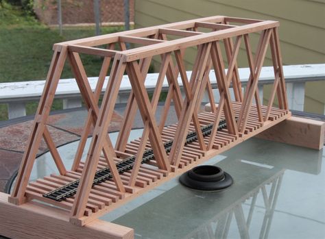 Truss Bridge Model, Truss Bridge Design, Kids Engineering Projects, Diy Bridge, Space Truss, Bridges Architecture, Bridge Project, Wood Truss, Bridge Structure