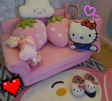 Strawberry Couch, Kawaii Strawberry, Hello Kitty Rooms, Bedroom Idea, Gaming Room Setup, Gaming Room, Room Setup, Room Inspo, Game Room