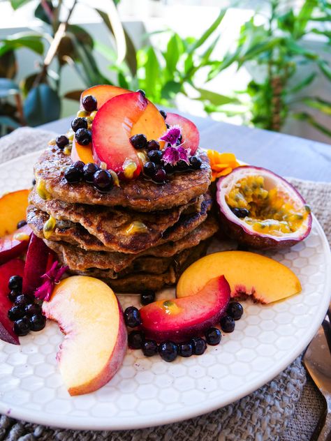 Chef Bai, Breakfast Gluten Free, Vanilla Pancakes, Quick And Healthy Breakfast, Passion Fruit Curd, Stack Of Pancakes, Vegan Summer Recipes, Pancake Stack, Vegan Pancakes