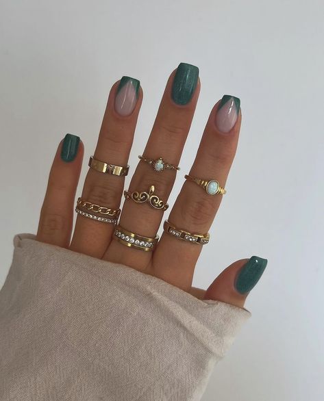 Hoco Nails, Green Acrylic Nails, Builder Gel Nails, Green Nail Designs, Simple Gel Nails, Casual Nails, Short Square Acrylic Nails, Nails Only, Acrylic Nails Coffin Short