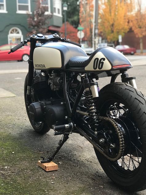 The Wolf CB750 Cafe Racer – Seaweed & Gravel Honda Cb650 Cafe Racer, Cafe Racer Paint Ideas, Cafe Racer Bikes Vintage, Cafe Racer Tank Paint Ideas, Cb 450 Cafe Racer, Honda Cb750 Cafe Racer, Cb350 Cafe Racer, Honda Cafe Racer, Cb 750 Cafe Racer