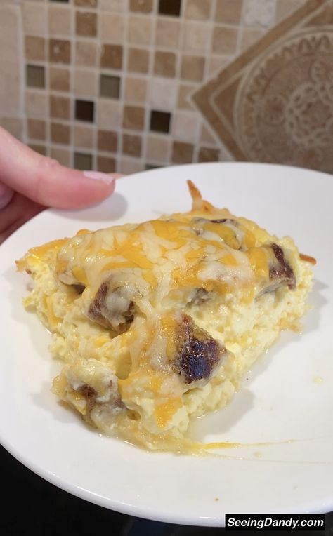 Ww Egg Bake, Weight Watchers Egg Casserole, Weight Watcher Breakfast Casserole, Weight Watchers Quiche Recipes, Ww Breakfast Casserole, Weight Watchers Breakfast Casserole, Egg Bake With Hashbrowns, Brunch Egg Casserole, Sausage Egg Bake