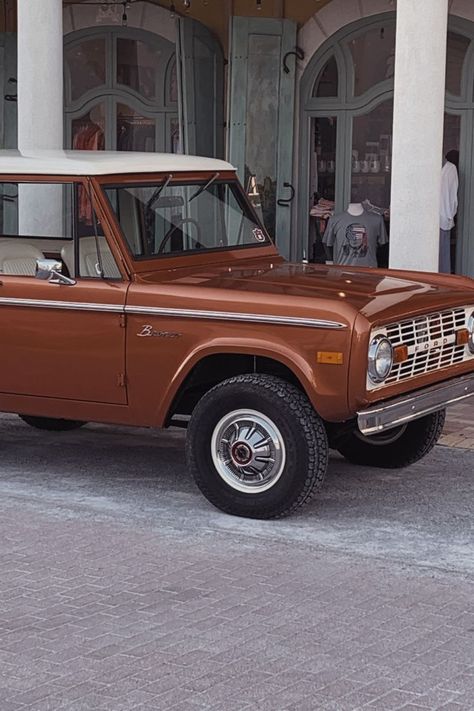 Vintage Ford Bronco Convertible, Brown Ford Bronco, Brown Bronco, Vintage Ford Bronco Aesthetic, Brown Car, Bronco Convertible, Vintage Ford Bronco, Car Interior Storage, Car Interior Organization