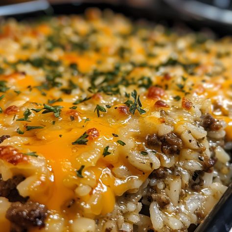 Hamburger And Rice Recipes, Ground Beef And Rice Casserole, Hamburger Rice Casserole, Beef And Rice Casserole, Hamburger Rice, Leftover Rice Recipes, Recipes Using Ground Beef, Cheesy Ranch, Ground Beef Rice