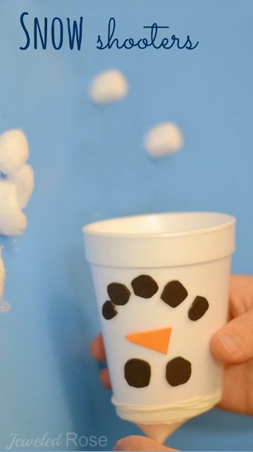 Snow Shooters gets little ones active indoors.  Have them make the shooters first and then get ready for the fun! Schnee Party, Winter Preschool, Homemade Toys, Groundhog Day, Toy For Kids, Baby Diy, Noel Christmas, School Parties, Fun Christmas