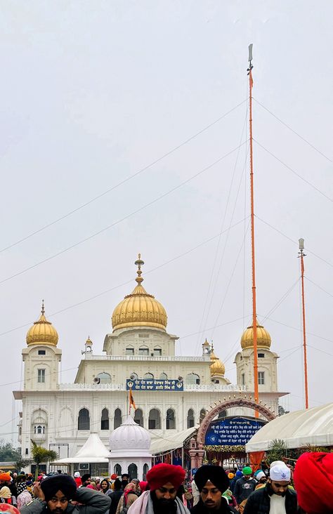 Fatehgarh Sahib, Satnam Waheguru, Warriors Wallpaper, Happy Sunday Quotes, Waheguru Ji, Sunday Quotes, Photo Art Gallery, Black Wallpaper, Happy Sunday