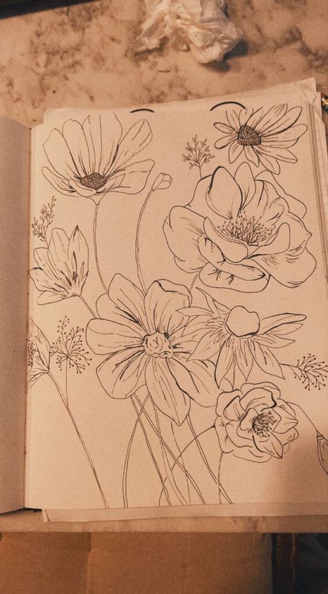 Micron markers, sharpie, art, sketch, detailed flowers Art Inspo Aesthetic Sketch Flowers, Micron Drawing Ideas, Art Sketches Markers, Fine Line Marker Art, Messy Flower Drawing, Plant Sketches Doodles, Marker Art Flowers, Aesthetic Flower Sketch, Black Marker Art