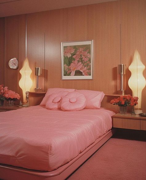 #home #homemade #homedecorideas 80’s Bedroom, 1980s Aesthetic, 80s Interior Design, 80s Room, 80s Bedroom, 80s Home, 80s Interior, Retro Bedrooms, Retro Interior Design