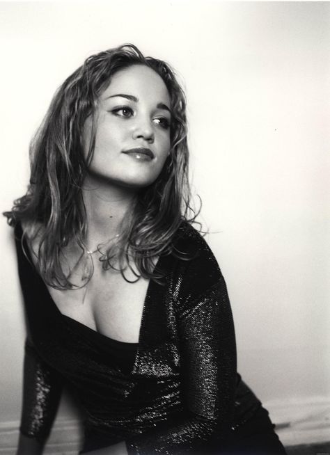 Erika Christensen Erika Christensen, Memento Mori, Singers, Hairstyles, Actresses, Actors, Black And White, Celebrities, Stars