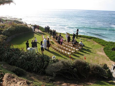 My ideal location La Jolla Wedding, California Beach Wedding, San Diego Wedding Venues, La Jolla Cove, La Jolla California, Wedgewood Wedding, Summer Beach Wedding, Wedding Photo Props, Wedding Spot