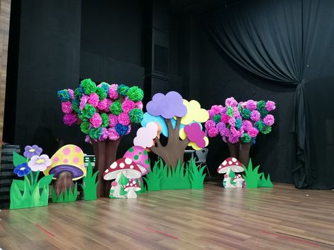 Dramatic Art, Stage Decoration, Dramatic Arts, Paper Flower Decor, Concert Stage, Camping Decor, Board Decoration, Save Animals, Stage Decorations