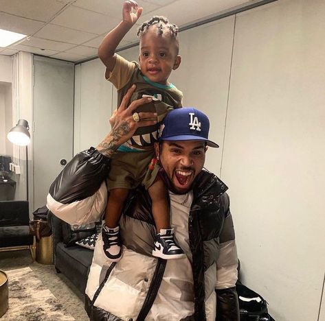 Chris Brown Dance, Chris Brown Official, Freestyle Music, Chris Brown Pictures, Breezy Chris Brown, Browns Fans, Trey Songz, Chris Brown, Justin Bieber