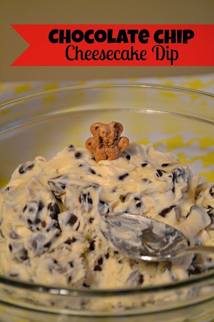 Chocolate Chip Cheesecake Dip, Desert Dips, Teddy Grahams, Party Dip, Cheesecake Dip, Chocolate Chip Cheesecake, Sweet Dips, Dessert Dips, Dip Recipe