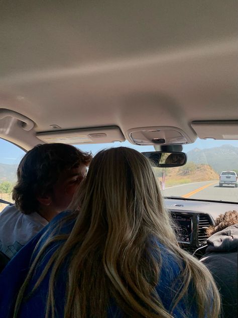 Roadtrip Aesthetic Couple, Roadtrip With Boyfriend, Couple Road Trip Aesthetic, Granola Boyfriend, Granola Couple Aesthetic, Granola Couple, Granola Life, I Frankenstein, Girls Roadtrip