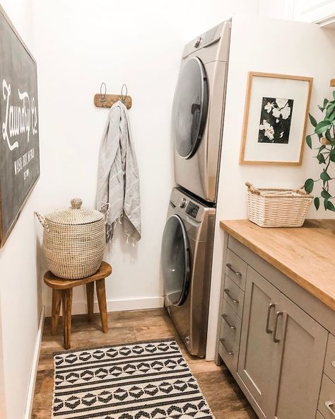 Washer Dryer Laundry Room, Stackable Laundry, Small Laundry Room Ideas, Stacked Laundry Room, Laundry Room Storage Shelves, Laundry Room Ideas Small Space, Tiny Laundry Rooms, Retirement House, Laundry Room Wallpaper