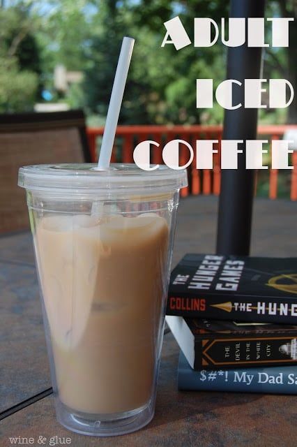 This Adult Iced Coffee made with whipped cream flavored vodka is the perfect addition to your summer afternoon! Whipped Vodka, Whipped Cream Vodka, Iced Coffee Drinks, Flavored Vodka, Coffee Cocktails, Summer Afternoon, Snacks Für Party, Party Drinks, Coffee Recipes