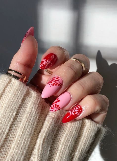 Red Talavera Nail Art, Talavera Nail Art Pink, Mexican Nails Designs Almond, Red Nails For Summer 2024, Mexican Pattern Nails, Latin Inspired Nails, Mexican Almond Nails, Gen Z Nail Art, Pink And Red Flower Nails