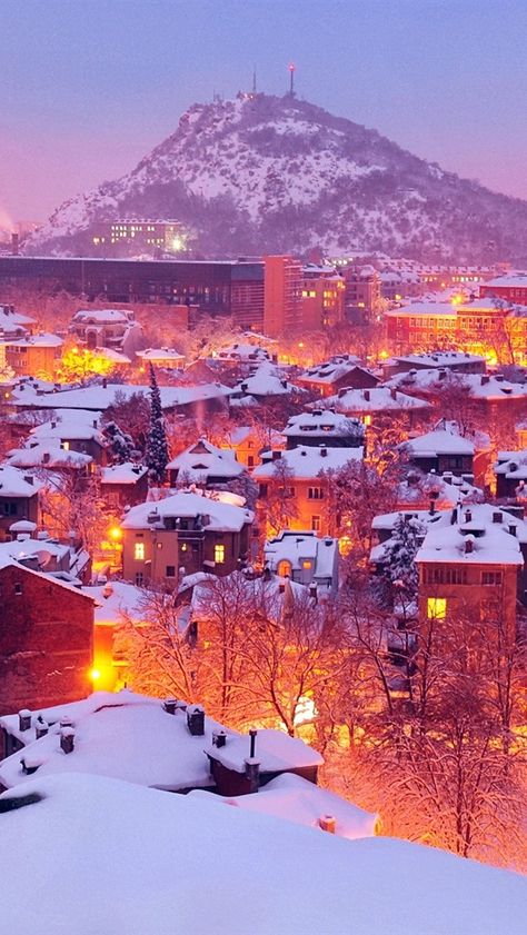 Winter snow in Plovdiv, Bulgaria Plovdiv Bulgaria, Stara Zagora, Veliko Tarnovo, Vacation Places, Winter Photography, Travel Aesthetic, Nature Travel, Iphone Se, Europe Travel