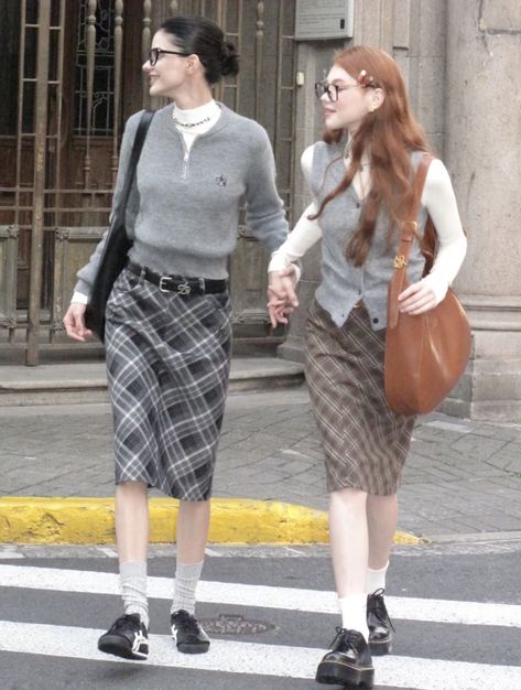 Geek Chic Outfits, Librarian Chic, Look Office, My Lifestyle, Gambar Figur, Beauty Style, Geek Chic, Inspired Outfits, 가을 패션