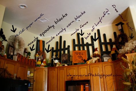 Thrifty Halloween Decorating (Decorating the area above kitchen cabinets "on the cheap".) Decor Above Kitchen Cabinets, Above Cabinet Decor, Elegant Halloween Decor, Halloween Window Decorations, Halloween Decoration Ideas, Halloween Ball, Above Kitchen Cabinets, Elegant Halloween, Halloween Window