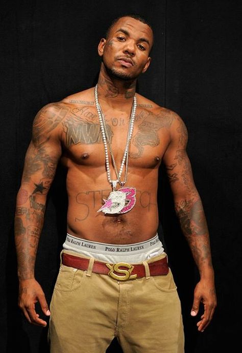 The perf  body, i dont need too many cuts and abs..& his stance is perfect plus he tatted The Game Rapper, Fact Families, Best Tank Tops, I Love Music, Hip Hop Rap, Gym Shirts, Man Crush, Height And Weight, Chuck Taylor