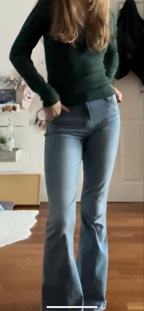 Green Flared Jeans Outfit, High Waisted Flared Jeans Outfit, Flare Blue Jeans Outfit, Dark Wash Bootcut Jeans Outfit, Jeans Coquette Outfit, Dark Blue Flare Jeans Outfit, Green Coquette Outfit, Dark Flare Jeans Outfit, Dark Coquette Outfits Pants