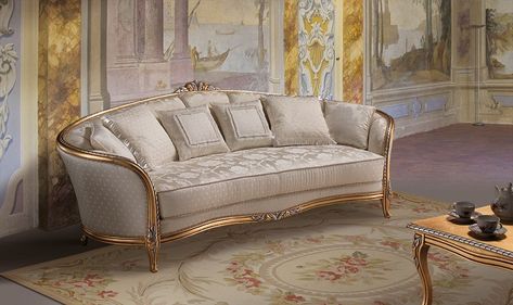 combination resume Art inspired sofas Mix and match decorative retro aesthetic wallpaper Royal Sofa Design Wood, Classic Curtains Classy, Royal Sofa Design, Neoclassic Living Room, Classic Interior Design Luxury, Royal Sofa, Classic Furniture Living Room, Carving Furniture, Carved Sofa