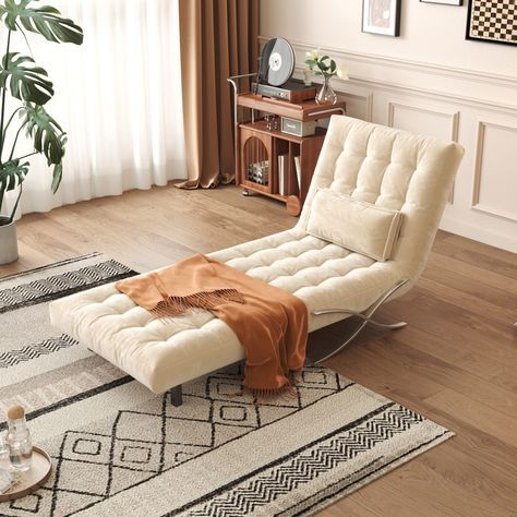 Beige sofa decor