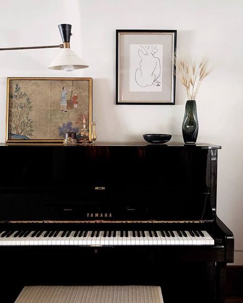 Piano Aesthetic, Sell On Instagram, Piano Decor, Fancy Kitchens, Piano Room, Upright Piano, Music Room, Chic Home, Room Aesthetic