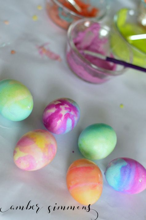 Fizzy Tie Dye Easter Eggs - Amber Simmons Fizzy Eggs, Tie Dye Easter Eggs, Paper Flower Ideas, Egg Colors, Crafts For Beginners, April Easter, Night Activities, Easter Gathering, Egg Dye