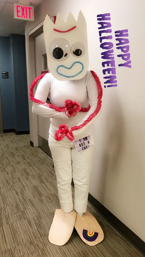 Adult Forky Costume, Toy Story Diy Halloween Costumes, Sporky Toy Story Costume, Forkie Toy Story Diy Costume, Toy Story Adult Costume, Forky Costume Diy Woman, Diy Forky Costume, Toy Story Adult Costumes Diy, Forky Costume Diy