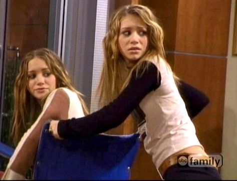 So Little Time Mary Kate And Ashley, 2000s Fits, Mary Kate And Ashley, Mary Kate Ashley, Olsen Twins, Ashley Olsen, Mary Kate, I Icon, Memory Lane