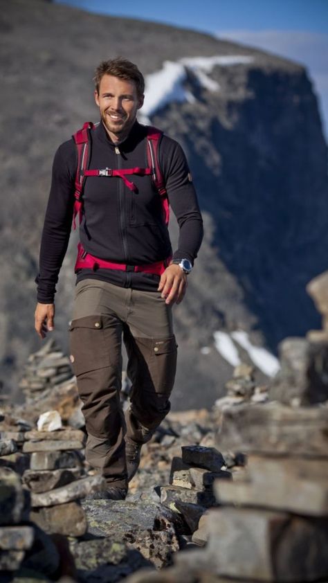 Elevate your outdoor adventures with these curated stylish outfit ideas for men. Conquer the trails with fashion and function. 🌲👞 #StylishHikingOutfit #AdventureWardrobe #TrailReady Trekking Outfit Men, Hiking Outfit For Men, Hiking Layers, Stylish Hiking Outfit, Hiking Outfit Ideas, Hiking Outfit Men, Backpacking Outfits, Trekking Outfit, Mountain Gear