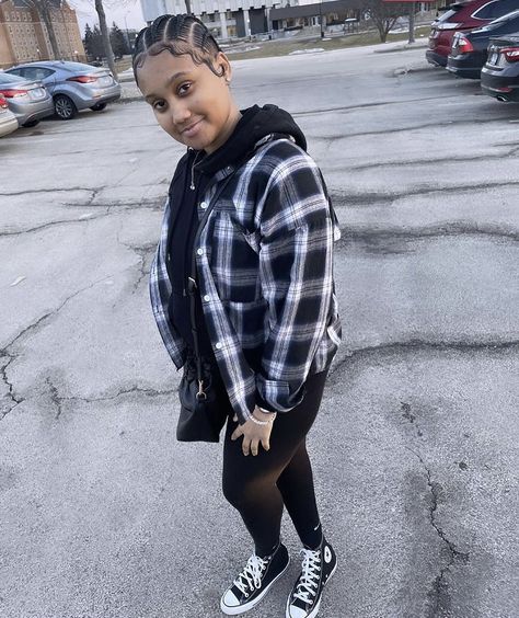 Flannel Outfits Black Women, Flannel Over Hoodie Outfit, Remake Outfits, Black Flannel Outfit, Turkey Spaghetti, Flannel Outfits Fall, Plaid Shirt Outfits, Teen Swag Outfits, Baddie Fits