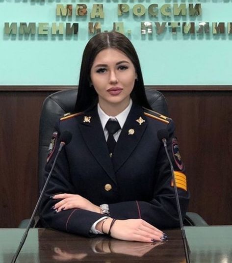 Women's Military Uniform, Women Lawyer, Army Police, Uniform School, Airplane Pilot, Women's Uniforms, Army Women, Military Girl, Police Women