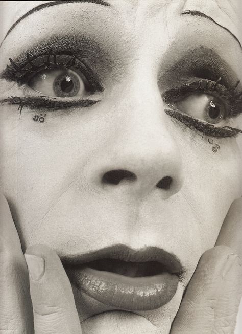 Mime Face, Lindsay Kemp, Mime Artist, Mime Makeup, The Rocky Horror Picture Show, Samuel Beckett, Clown Faces, Rocky Horror Picture Show, Rocky Horror Picture