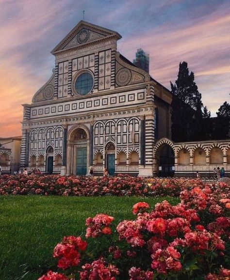 A day in Florence: what you can see! - Marina's Discoveries Basilica Of Santa Maria Novella, Florence Cathedral, Santa Maria Novella, Italian Beauty, Florence Italy, Santa Maria, Day Trip, Day Trips, Florence