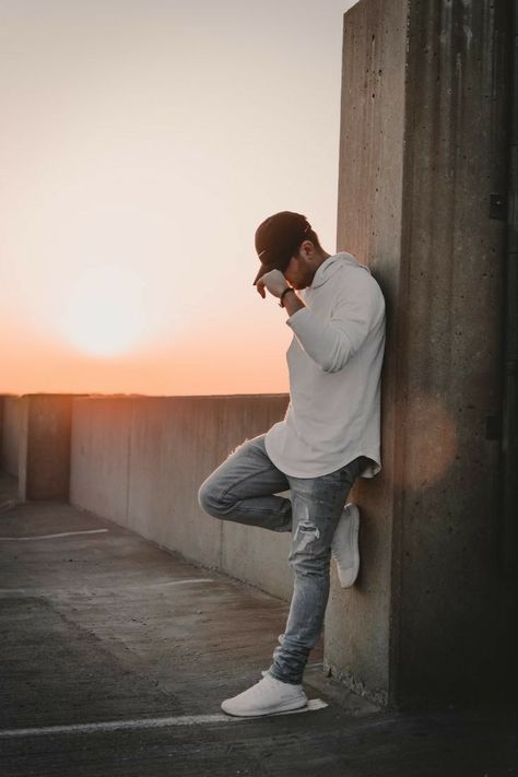 Best Work Shoes, Rooftop Photoshoot, Men Fashion Photoshoot, Mens Photoshoot Poses, Men Photoshoot, Man Photography, Men Photography, Outdoor Portraits, Best Shoes