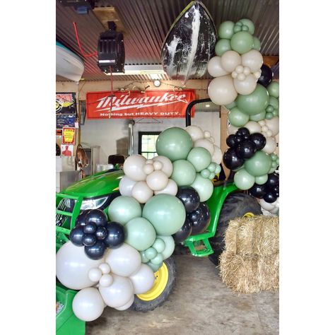 Tractor Party Balloon Arch, Tractor Balloon Arch, Tractor Birthday Party Theme, Tractor Birthday Party, Tractor Party, Tractor Birthday, Balloon Display, Rainy Weather, Balloon Decorations Party