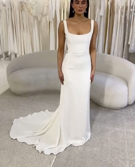 Alexandra Grecco Colette, Beckham Wedding, Minimalistic Dress, Alexandra Grecco Bridal, Alexandra Grecco, Chiffon Sleeves, Wedding Vision, All The Right Places, Stretch Crepe