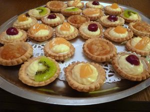 Mini Patisserie, Mini Tortillas, Mini Tart, Cake Factory, Dessert Toppings, Pie Tart, Fruit Tart, Hot Chocolate Recipes, Top Chef