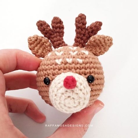 Christmas Ornaments Marathon – Free Crochet Patterns Crochet Tree Ornaments, Free Crochet Pattern For Christmas, Pattern For Christmas Tree, Crochet Reindeer, Crochet Christmas Ornaments Free, Crochet Ornament Patterns, Christmas Crochet Patterns Free, Crochet Tree, Crochet Xmas