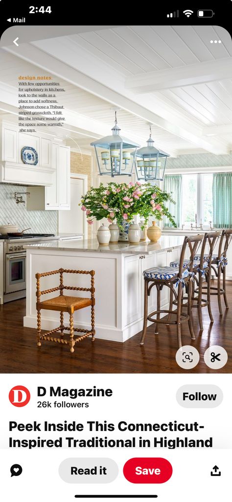 Grandmellinial Kitchen, Traditional Southern Kitchen, Rh Kitchen, Small White Kitchens, Dreamy Kitchens, Ranch Kitchen, Colonial Kitchen, England Beaches, Carolina House