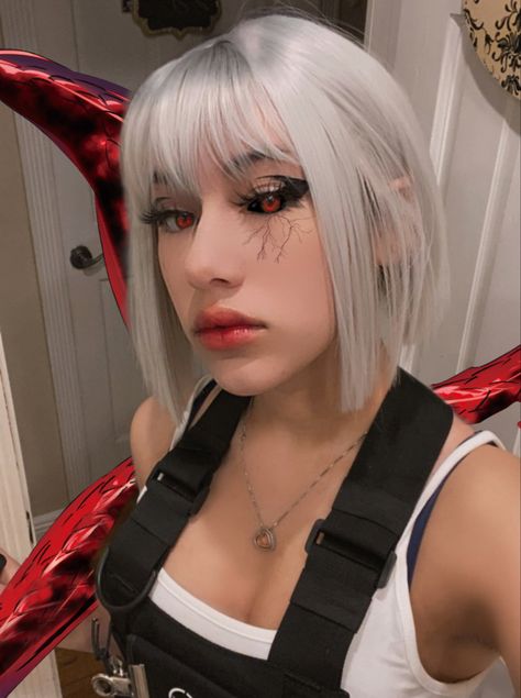 Tokyo Ghoul Cosplay Female, Tokyo Ghoul Makeup, Cosplay Group Ideas, Cosplay White Hair, Cosplay Ideas For Men, Cosplay Eyeliner, Cosplay Ideas Easy, Tokyo Ghoul Costume, White Hair Cosplay