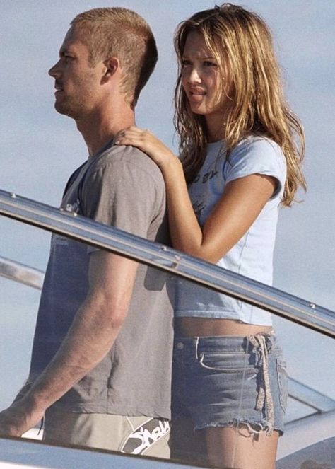 Young Jessica Alba, Jessica Alba Hair, Paul Walker Tribute, Brian Oconner, Paul Williams, Paul Walker Pictures, Rip Paul Walker, Into The Blue, Ocean Fashion